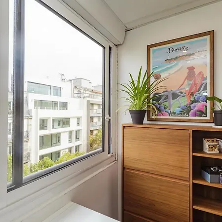 Nice T2 At 2 Steps From The Buttes Chaumont Park Апартаменты