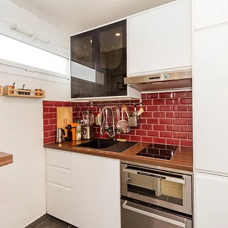 Nice T2 At 2 Steps From The Buttes Chaumont Park *